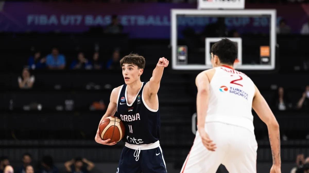 El canterano del Casademont Zaragoza Matija Lukic brilla con 20 puntos en la victoria de Serbia en las semifinales del Mundial U17