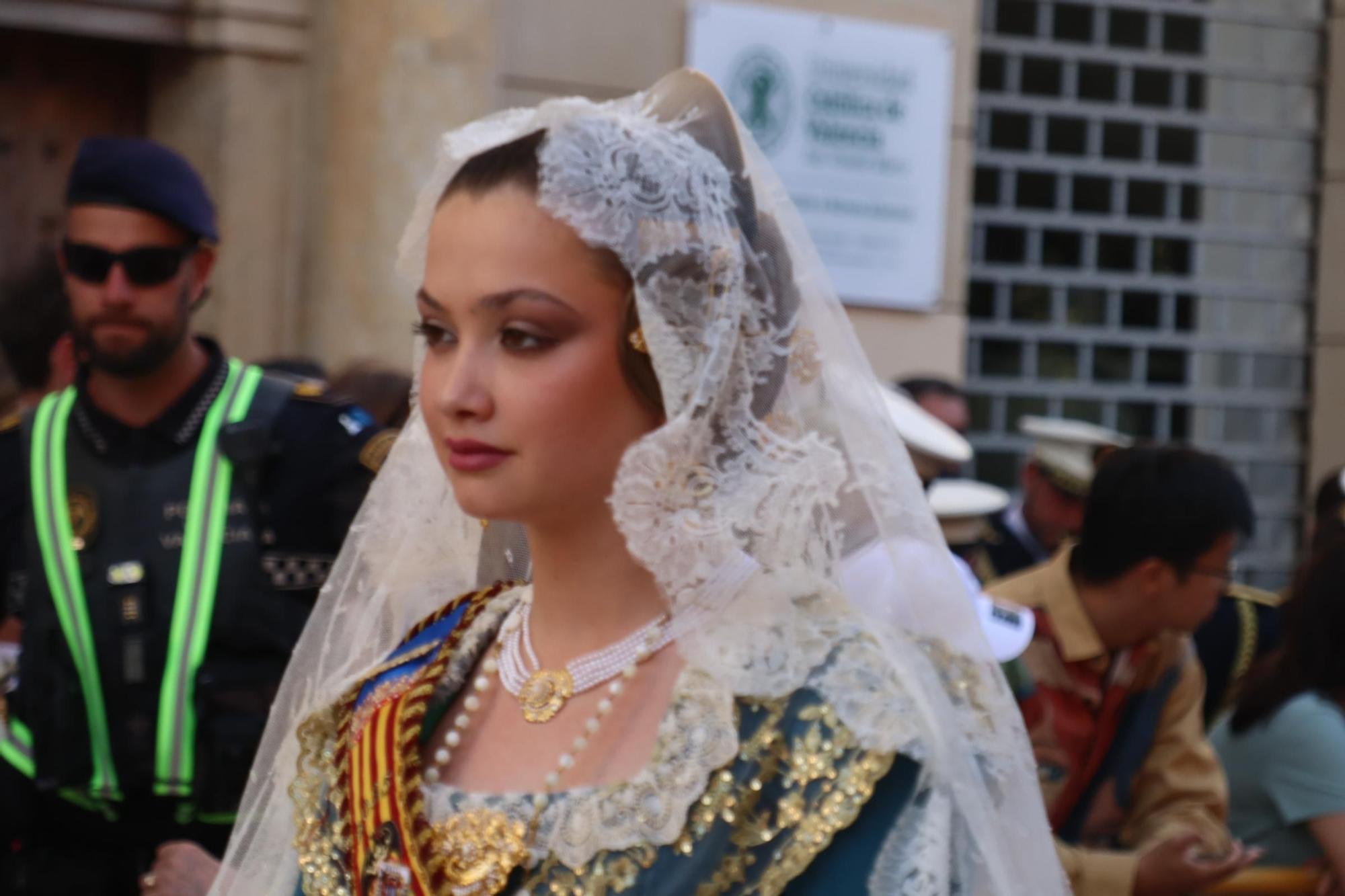 Comisiones de falla en la Procesión de la Virgen (2/5)