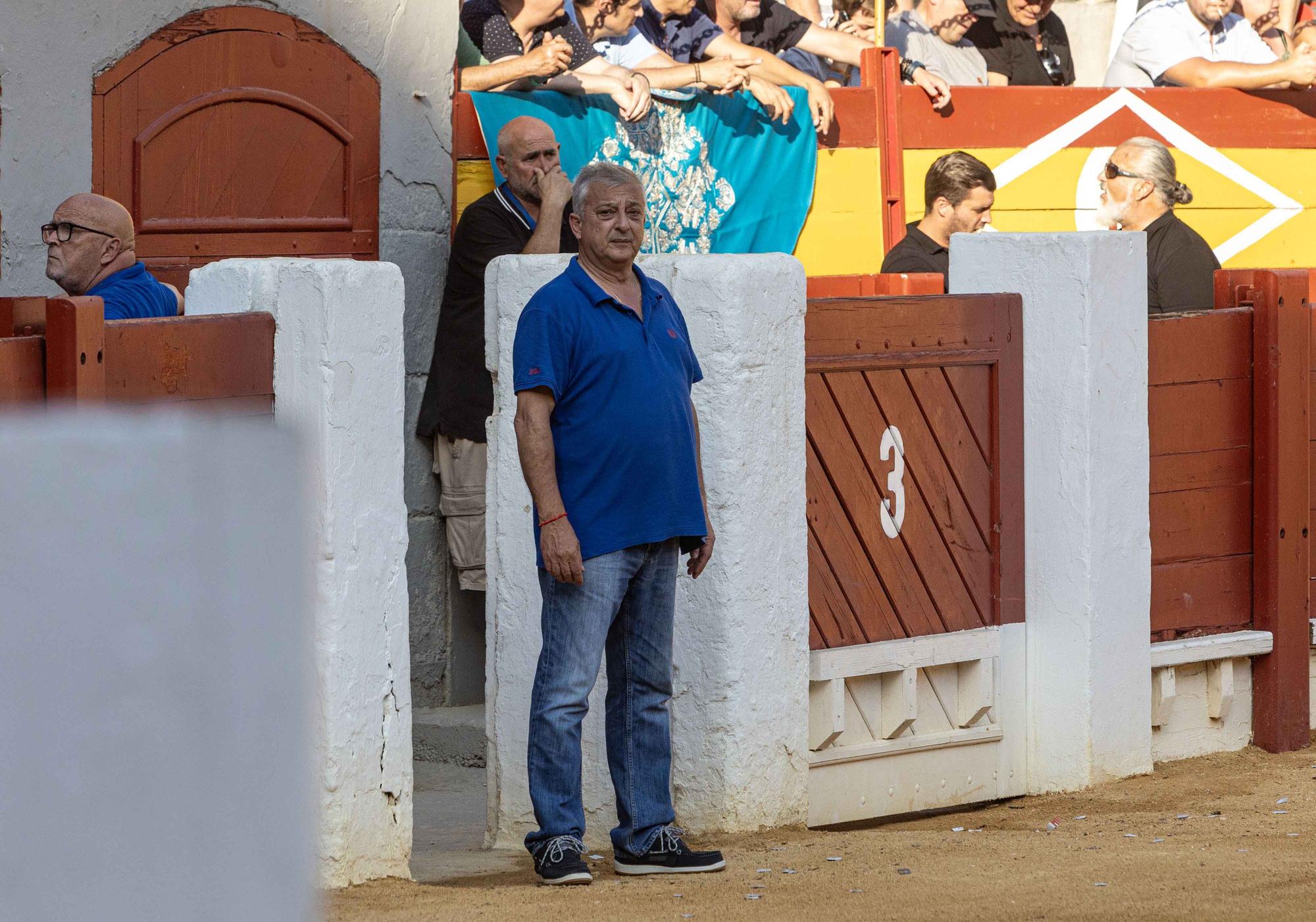 El Fandi y Daniel Luque abren la Puerta Grande en la primera corrida de la Feria de Hogueras