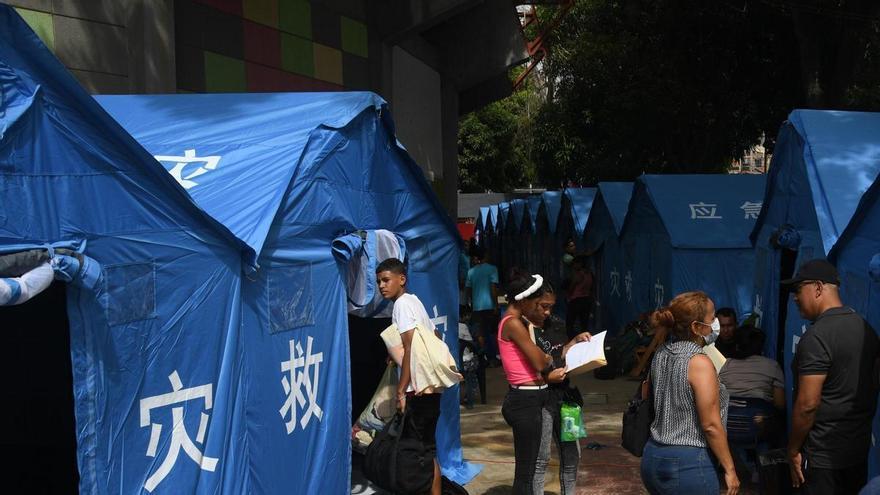 Míster Universo Venezuela despide a su novio tras buscarlo durante 17 días entre los escombros