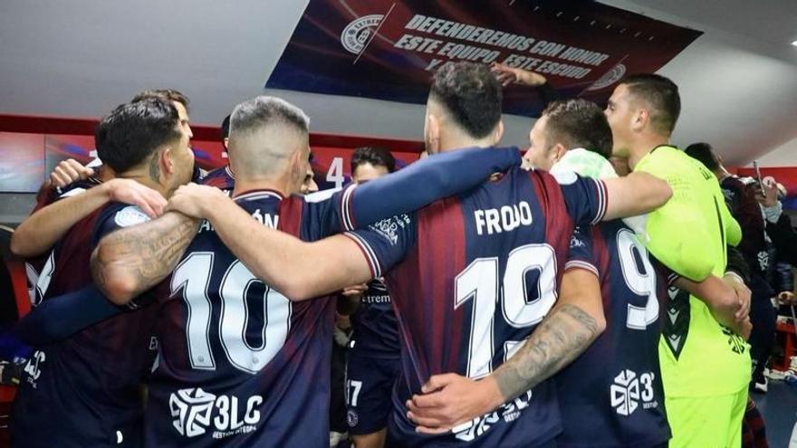 El Extremadura se conjura para defender el liderato