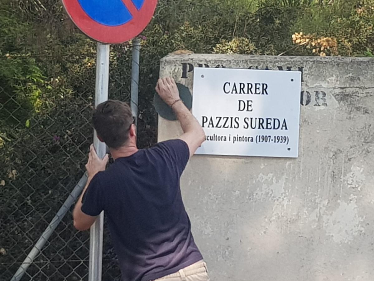 La nueva calle en Génova. La placa, ubicada en el antiguo camino que unía Génova con Cala Major, se instaló a principios de este mes.