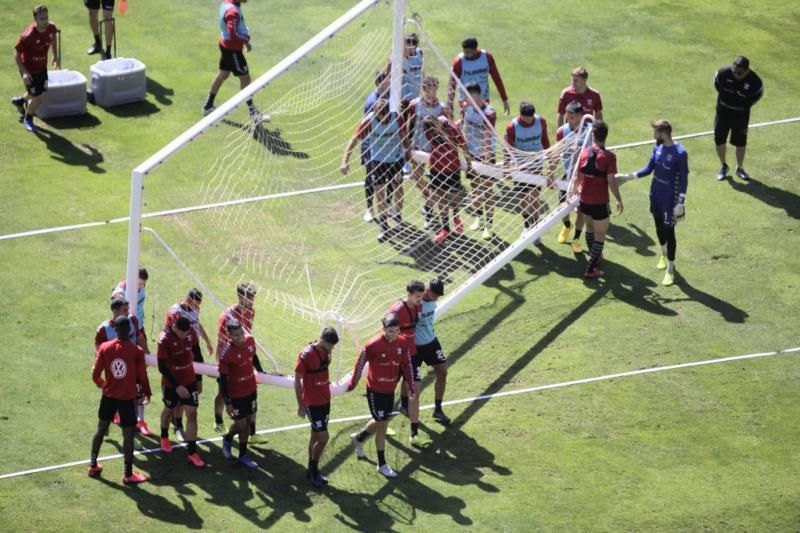 Entrenamiento CD Tenerife Es a puerta cerrada  | 12/03/2020 | Fotógrafo: Delia Padrón