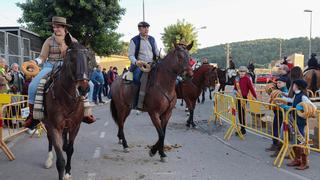 El Tosalet de Onda comienza las fiestas de Sant Antoni con la bendición de los animales