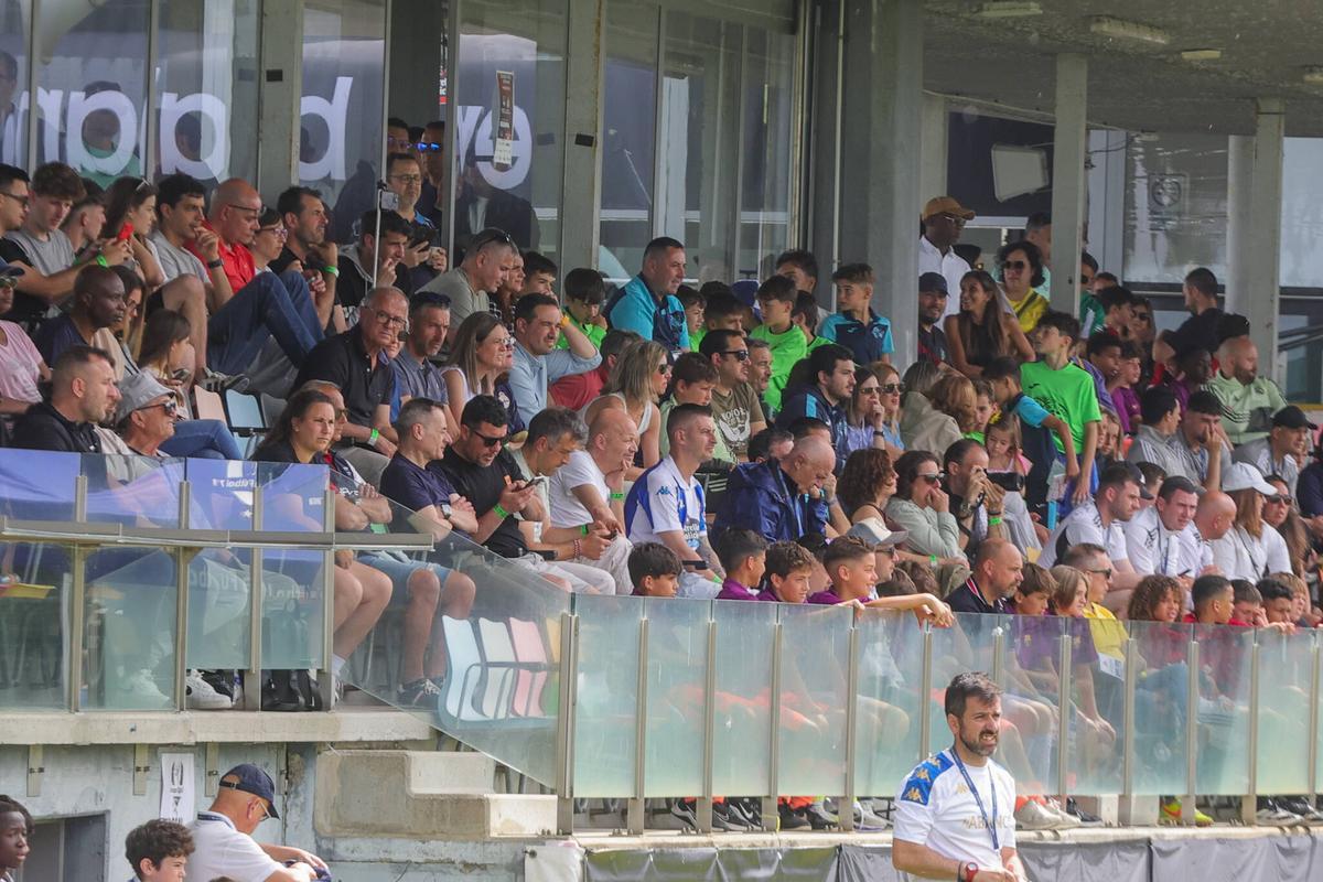 A Senra presenta un excelente ambiente de fútbol.