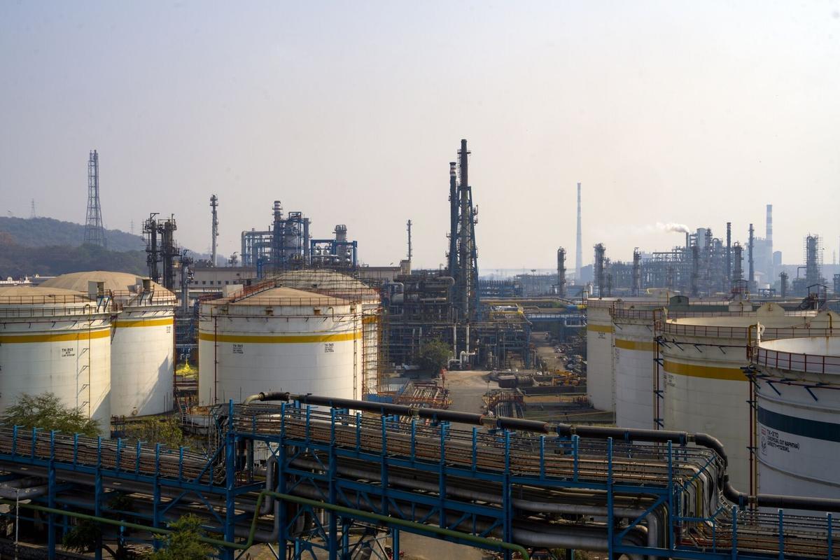 Una refinería en Mumbai (India) el 3 de marzo, 2026. Abeer Khan/Bloomberg