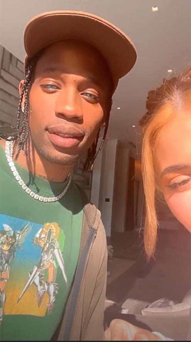 Travis Scott, con filtro de ojos azules durante el confinamiento junto a Kylie Jenner