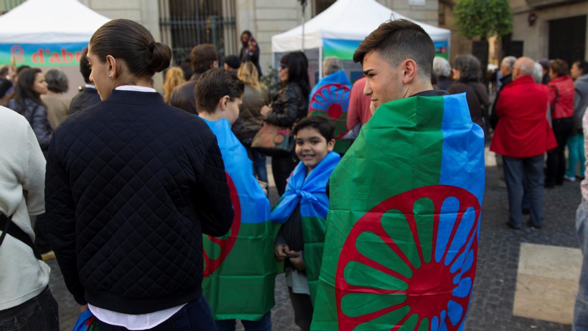 Acto conmemorativo del Día Internacional del Pueblo Gitano en Barcelona, en 2018.