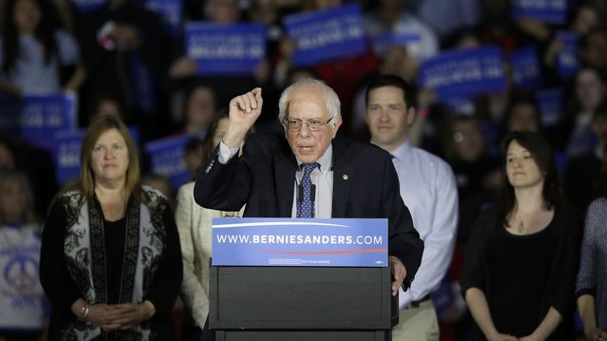 El candidato demócrata Bernie Sanders, durante la noche electoral.