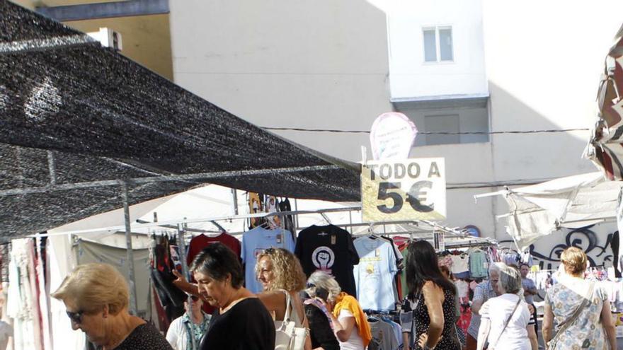 Imagen tomada en el mercadillo ambulante de Vilagarcía.  | // NOÉ PARGA