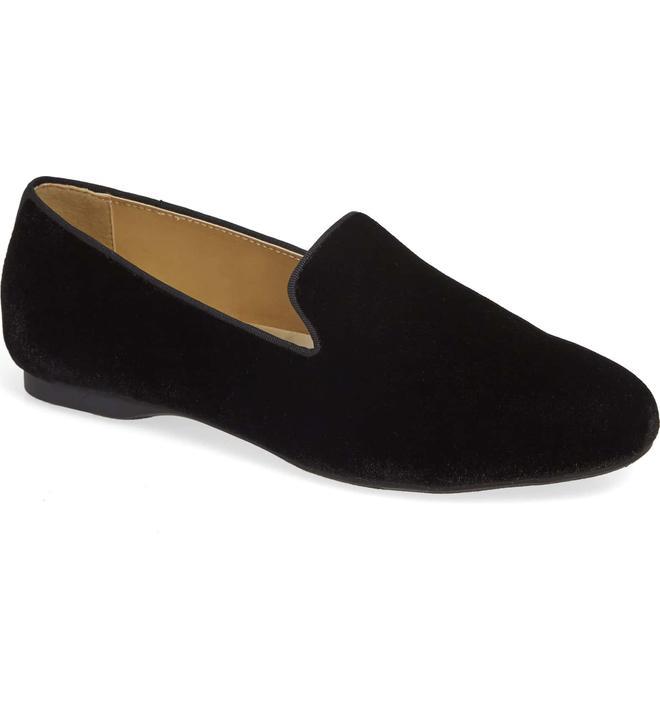 Slipper negro de la firma Birdies