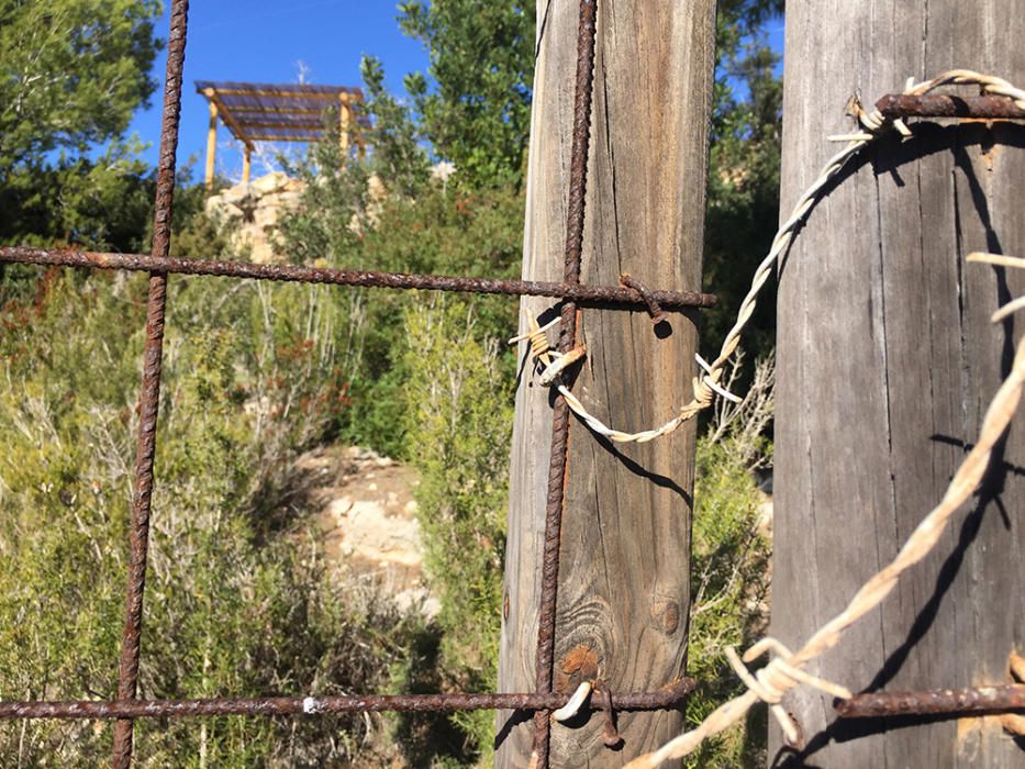 La mansión de s'Estanyol mantiene la alambrada