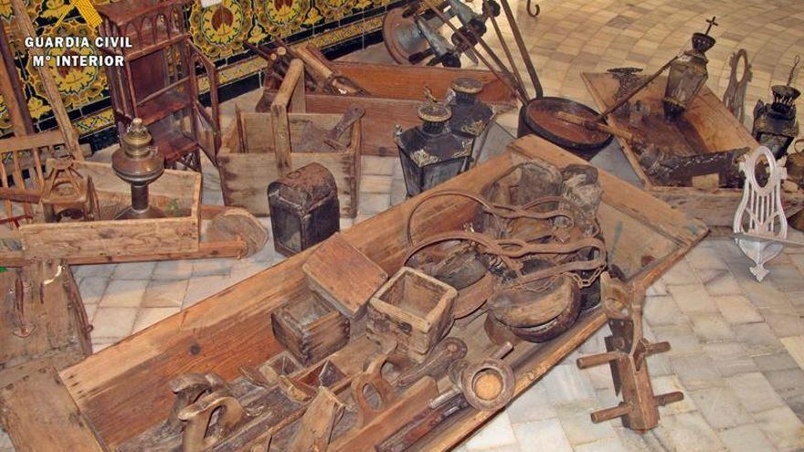 Dos detenidos por el robo de un centenar de objetos del Museo Etnográfico de Azuaga