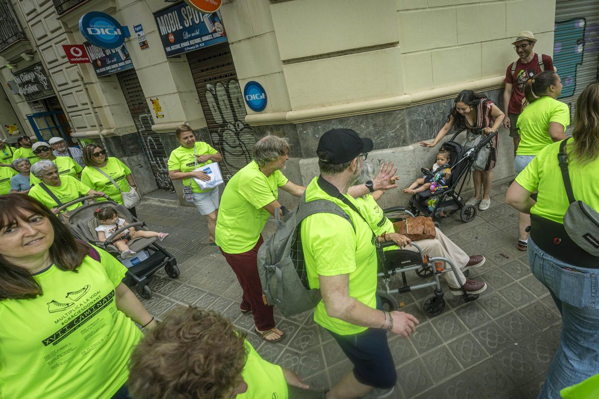 Unas 200 personas trasplantadas marchan en Barcelona en agradecimiento a los donantes de órganos
