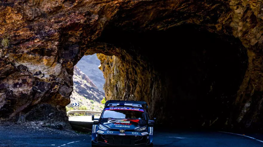 Kalle Rovanperä lidera la exhibición brutal de Toyota en el Rally Islas Canarias