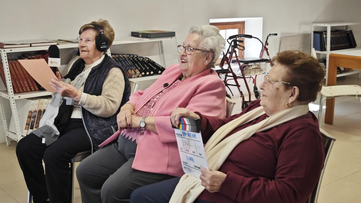 FOTOS | El taller de memoria oral en la biblioteca de sa Pobla, en imágenes