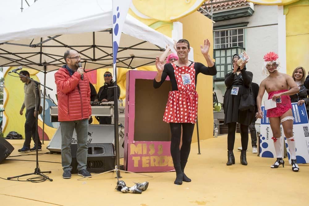 Carrera de tacones y carnaval de día en Telde