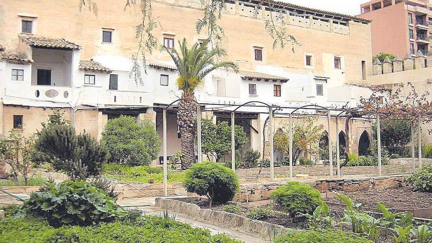 Conventos en Palma: suavizar la clausura para sobrevivir.