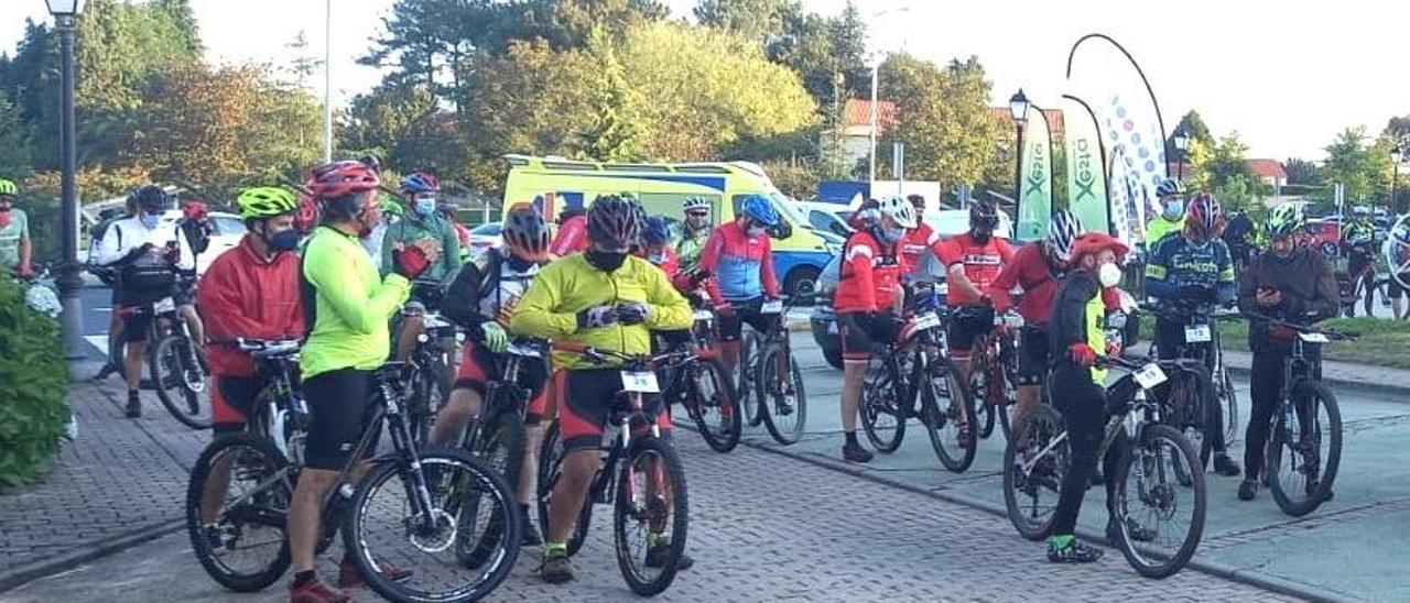 Unha saída da ruta de BTT, na Bandeira.