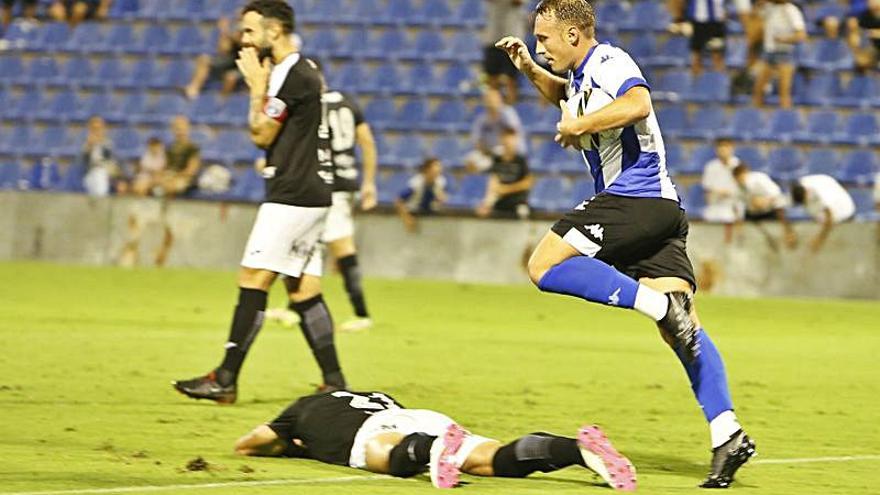 Segundos después de anotar el gol del empate. | JOSE NAVARRO