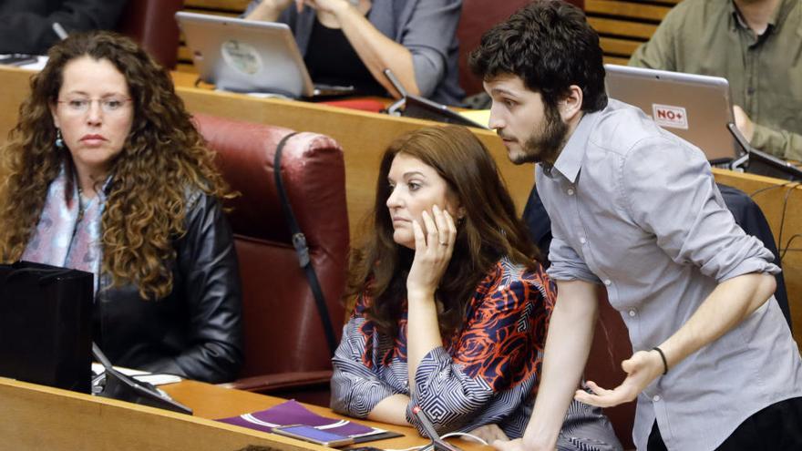 Los diputados de Podemos Beatriz Gascó, Fabiola Meco y Antonio Estañ.