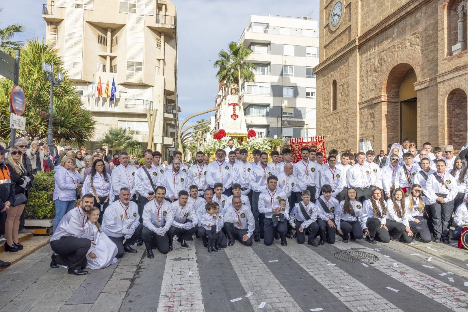 Las imágenes de la procesión del Encuentro del Domingo de Resurrección en Torrevieja