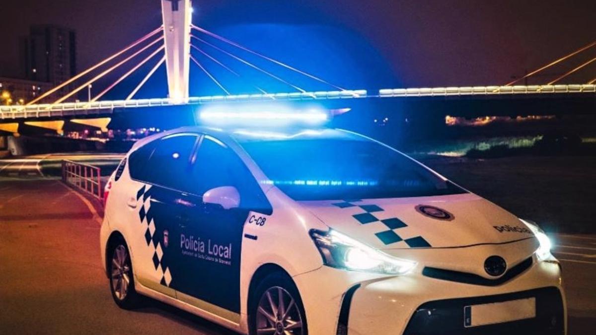 Coche de la Policía Local de Santa Coloma de Gramenet.