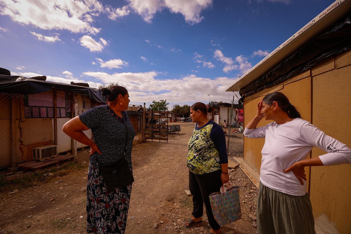 El Ayuntamiento de Córdoba adecenta cinco campamentos rumanos
