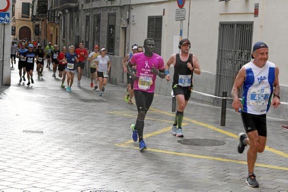 9.000 Läufer aus 49 Ländern gingen am Sonntag den 15.10. an den Start. In der Marathon Disziplin gingen die Deutschen leer aus.