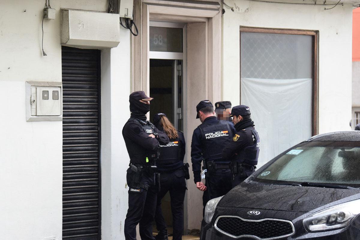Redada antidroga de la Policía Nacional realizada este miércoles en un domicilio de la calle Vizcaya.