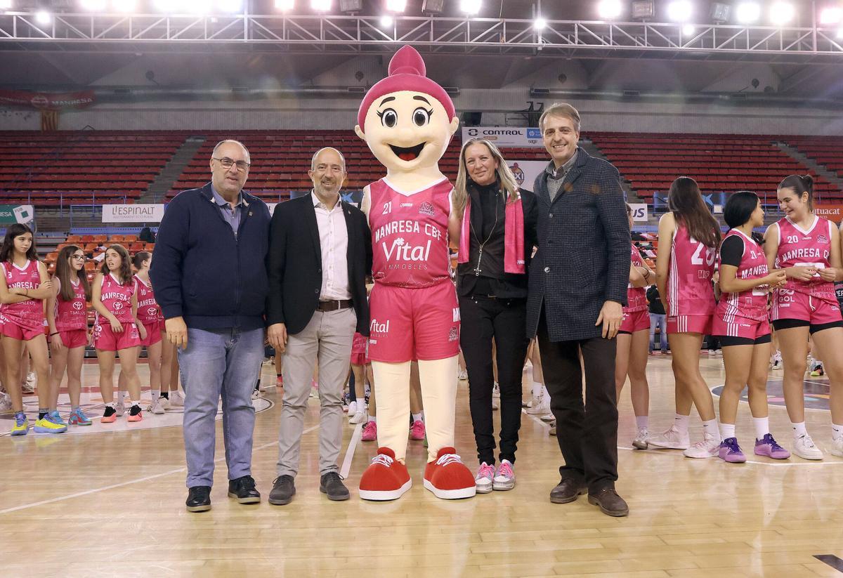 Imatges de la presentació del Manresa Club Bàsquet Femení Imatges de la presentació del Manresa Club Bàsquet Femení