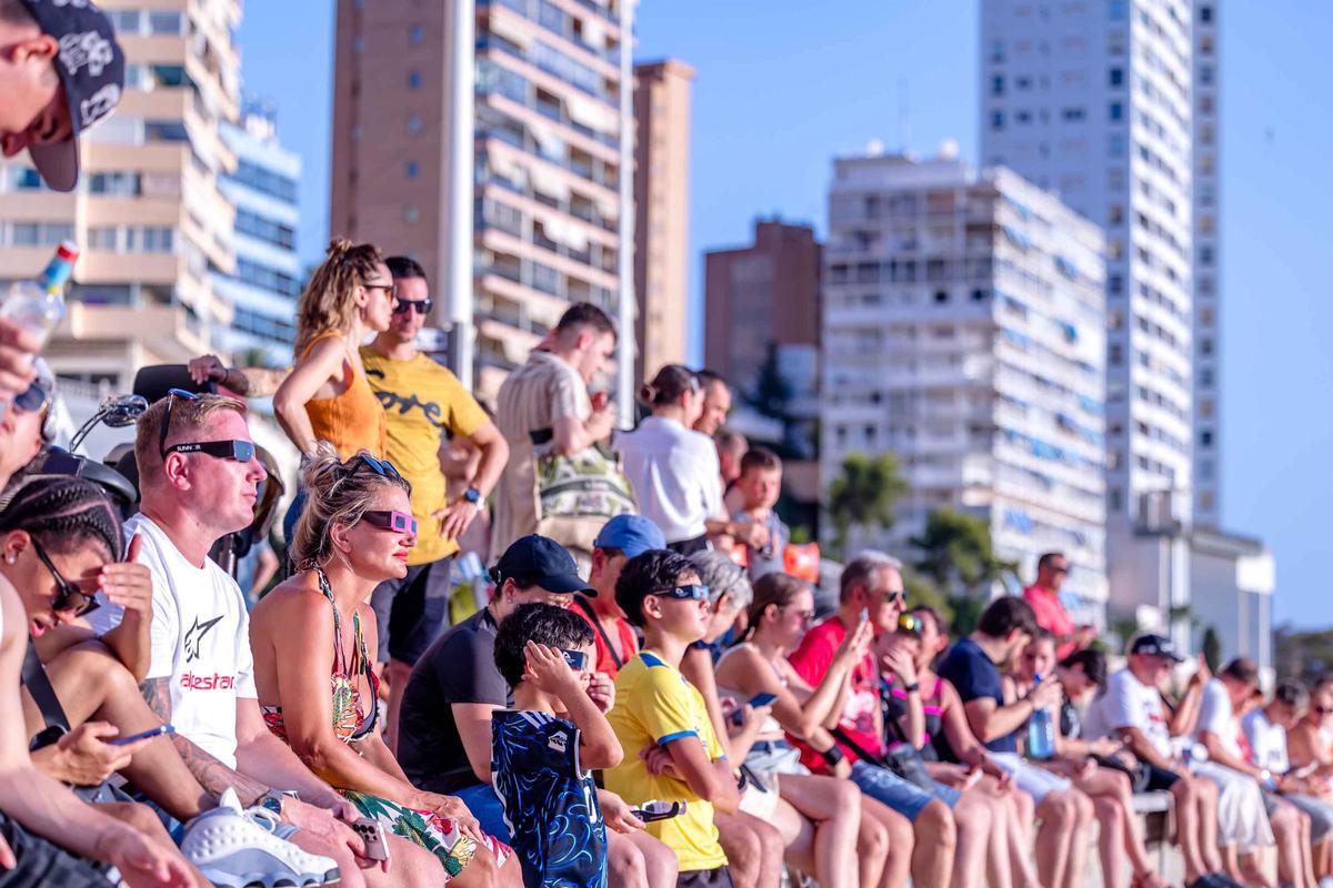 Así se ha visto el eclipse desde Benidorm Así se ha visto el eclipse desde Benidorm