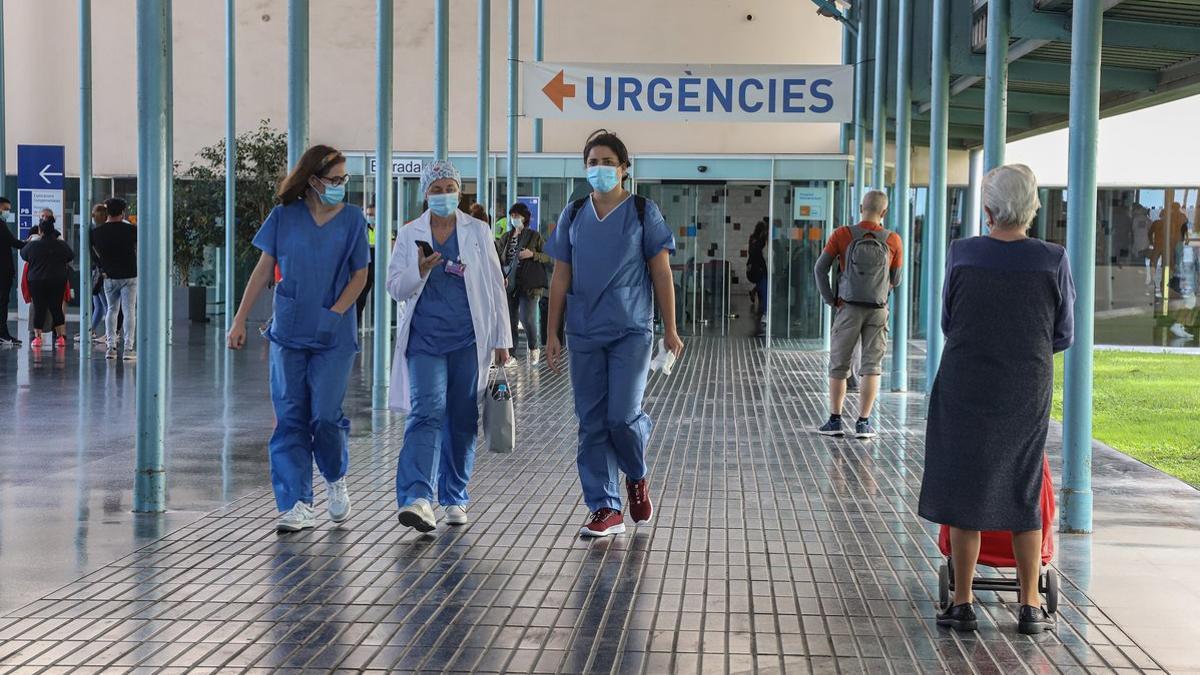 Personal sanitario en el Hospital del Mar de Barcelona.