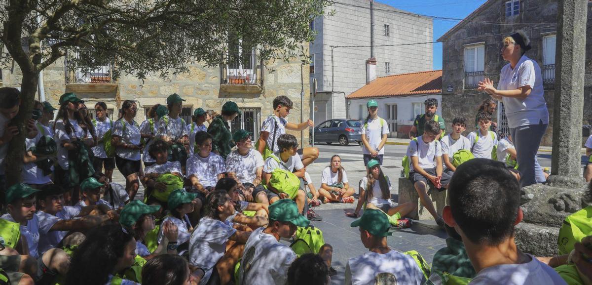 Participantes en una de las ediciones de la Ruta Quetzal en Vilanova.
