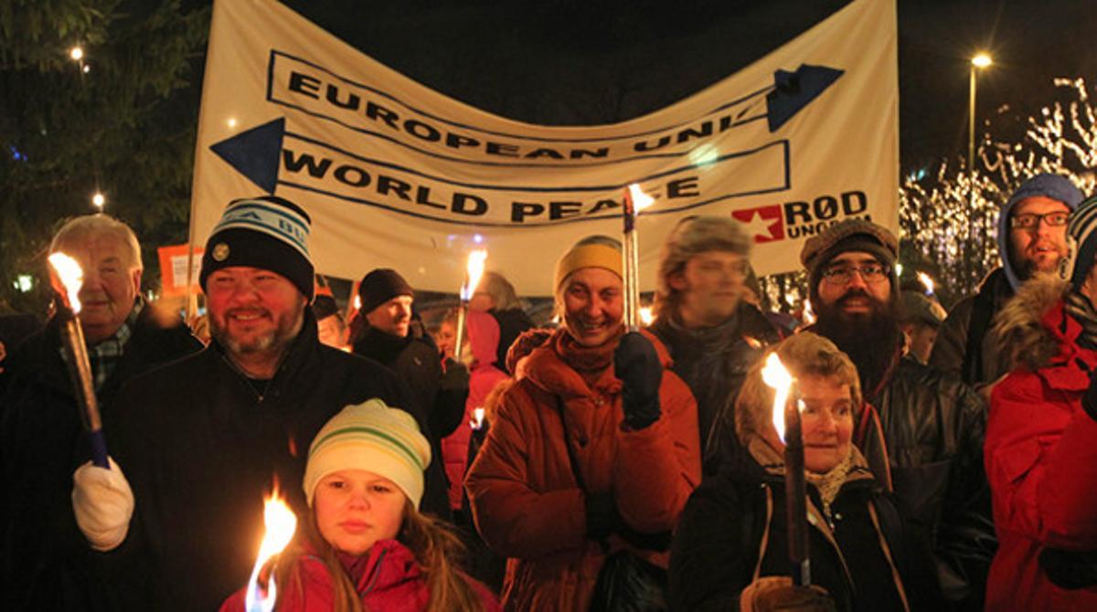 Protestas contra la concesión del Nobel de la Paz a la UE en Oslo.
