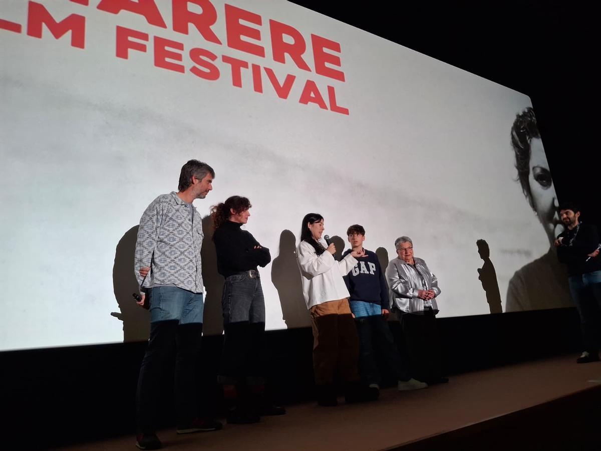 Directores y actores charlaron con el público tras la proyección de los cortometrajes