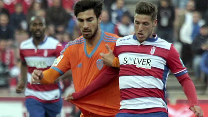 André Filipe Tavares y Rubén Pérez Del Mármol, durante el partido