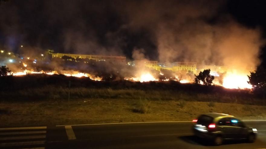 Fuego frente al hogar de Nazaret de Plasencia