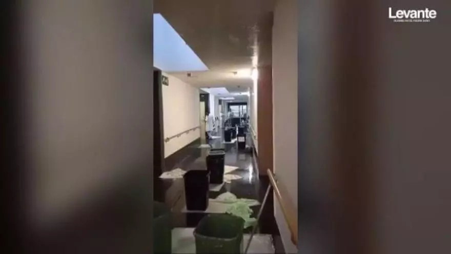 El hospital de Dénia, inundado por las fuertes lluvias