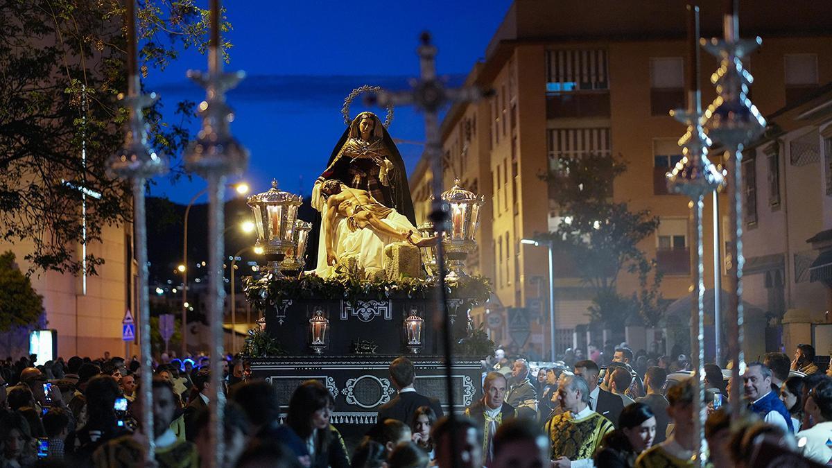 La salida del Traslado al Sepulcro, en imágenes