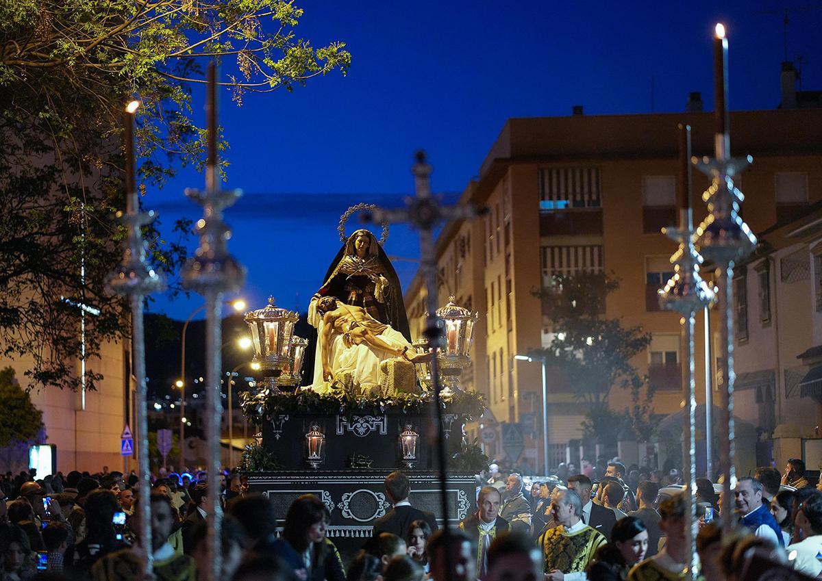La salida del Traslado al Sepulcro, en imágenes