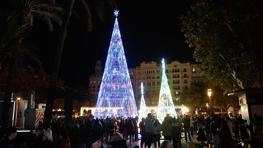 ¿Hasta cuándo estarán las luces de Navidad en València?