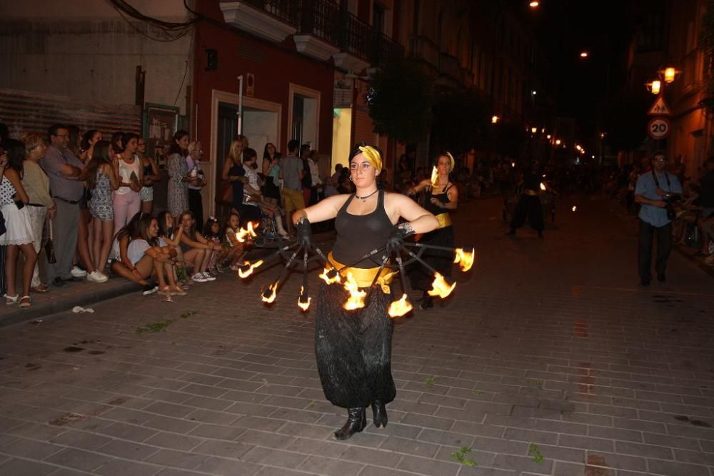 Los Moros y Cristianos de Jumilla cumplen treinta años con un espectacular desfile