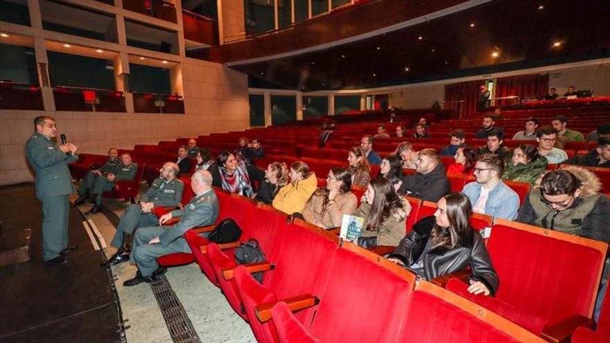 Jornada de difusión de la Guardia Civil en el López