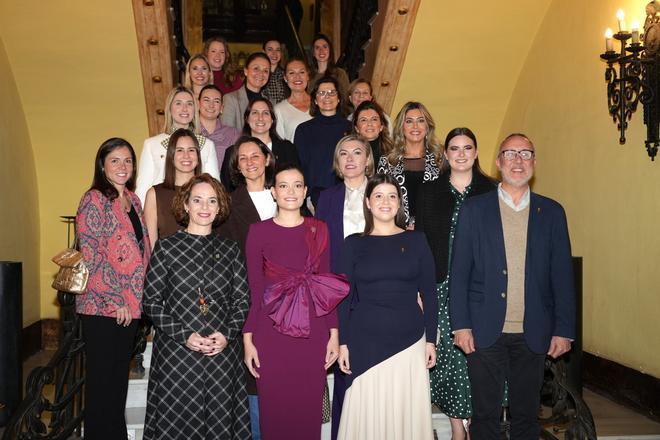 Galería de imágenes: La Ordre Bellatora reúne las joyas de 22 Na Violants de la historia de la Germandat