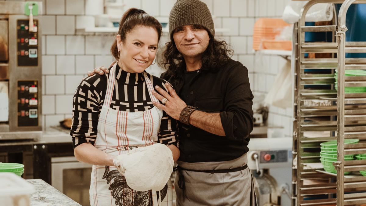 La actriz alemana Christine Neubauer se convierte en panadera por una buena causa