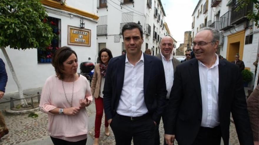 Pedro Sánchez exige a Rajoy que &quot;dé la cara&quot; y aclare &quot;hasta dónde llega el caso Soria&quot;