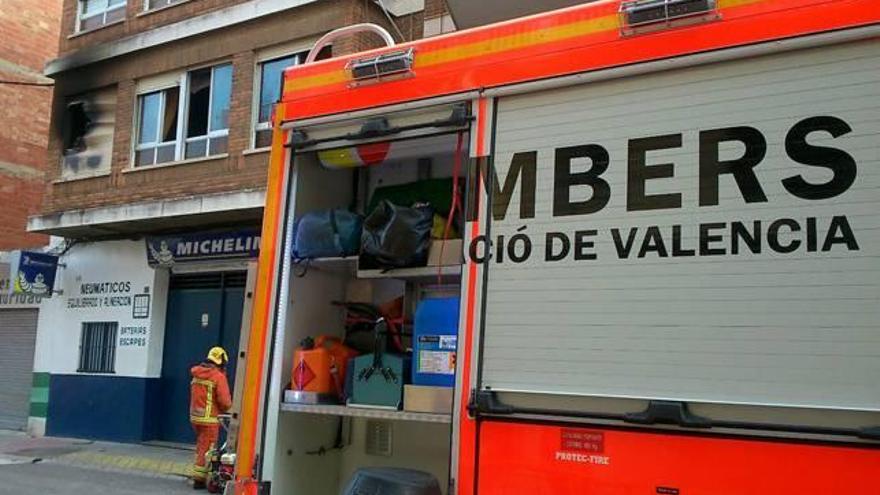 Arde una vivienda en Silla sin ocasionar daños personales