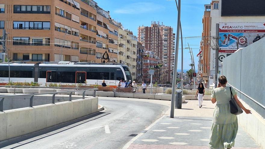 Benidorm insiste en que el tren pase a ser tranvía hasta la estación Intermodal