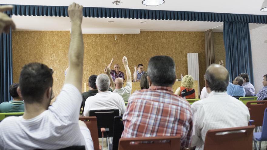 Votación en la asamblea que eligió al presidente en julio.